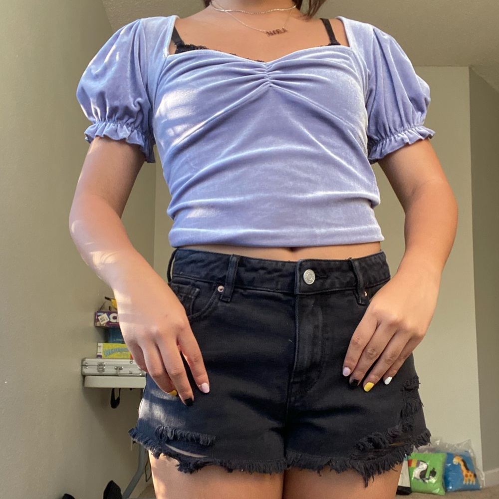 VELVET PUFF SLEEVE SHIRT